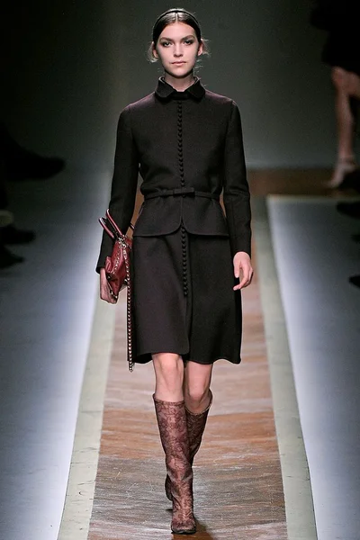 Look 30